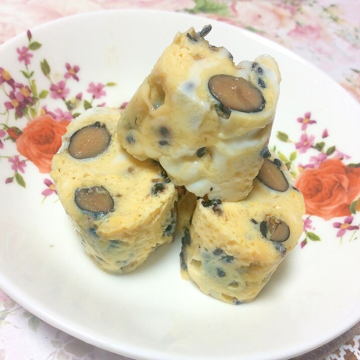 レンジで簡単♡黒豆と黒胡麻のオムレツ